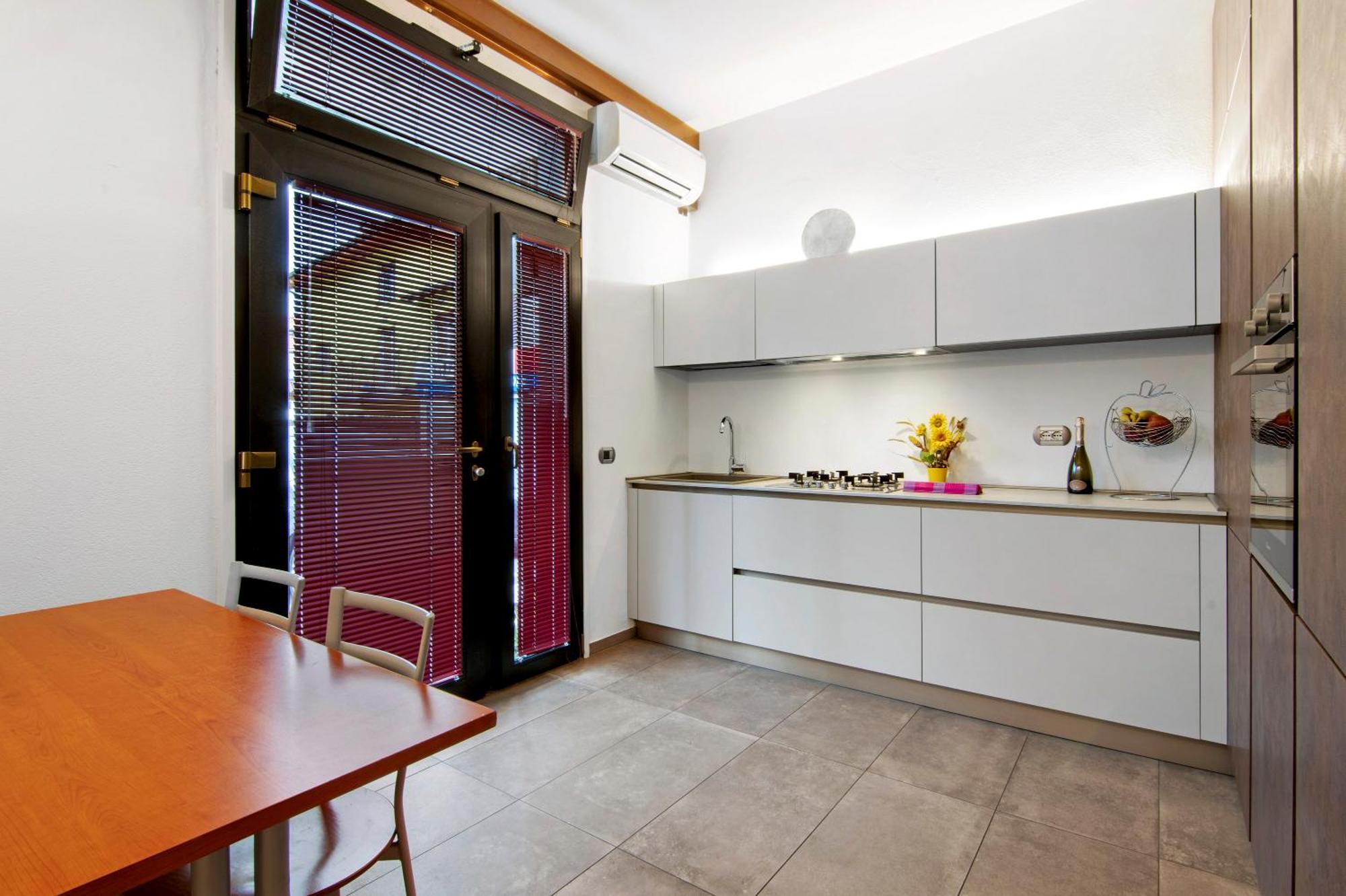 La Sartoria Apartment Porlezza Exterior photo